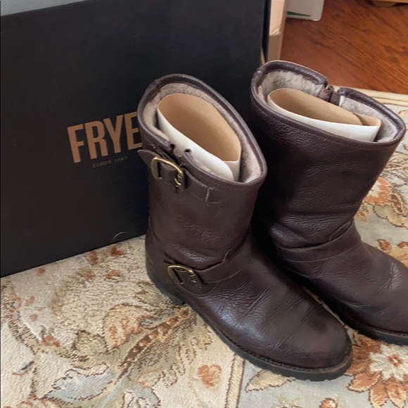 frye natalie mid engineer lug shearling